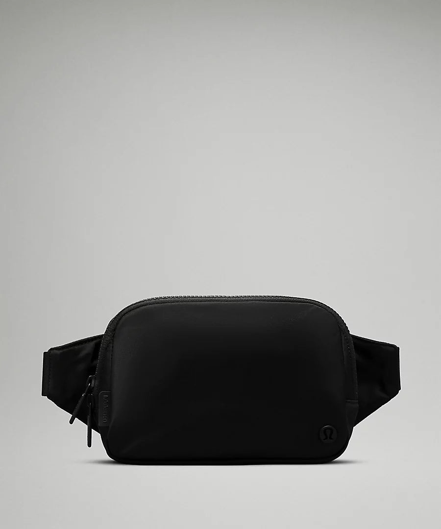 lululemon - Everywhere Belt Bag Large 2L - Black / Black