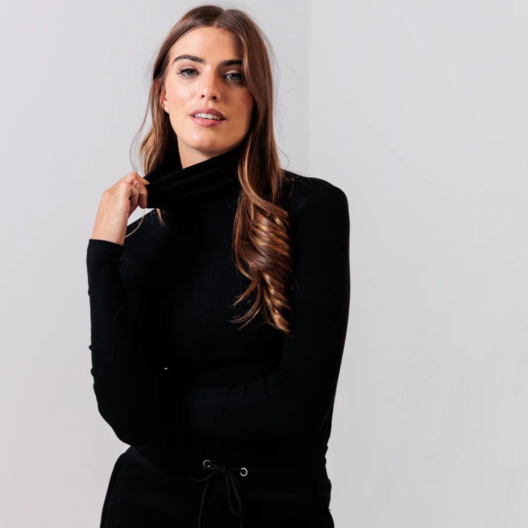 Après Actif Ribbed Turtleneck - Black