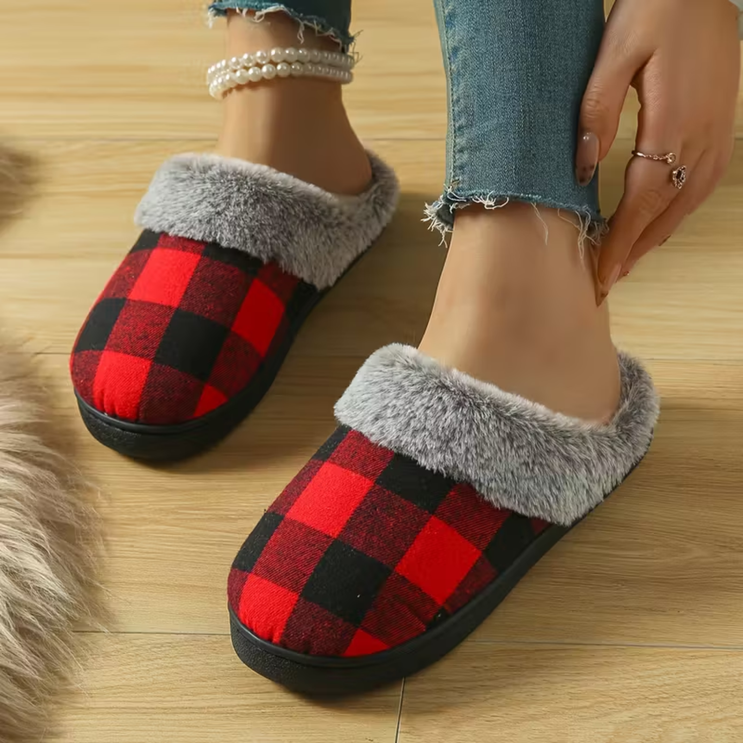 Buffalo Check Memory Foam Slippers - Black / Red