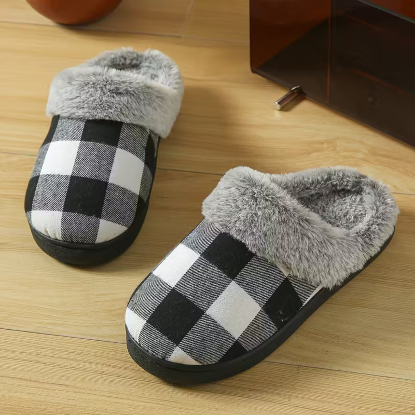 Buffalo Check Memory Foam Slippers - Black / White