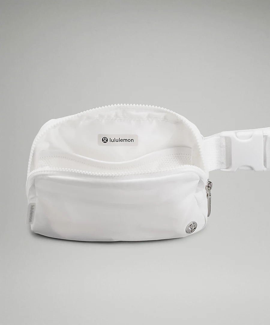 Everywhere Belt Bag 1L - White