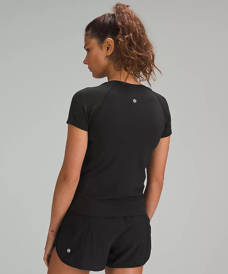 Swiftly Tech Short Sleeve Shirt 2.0 *Race Length - Black / Black